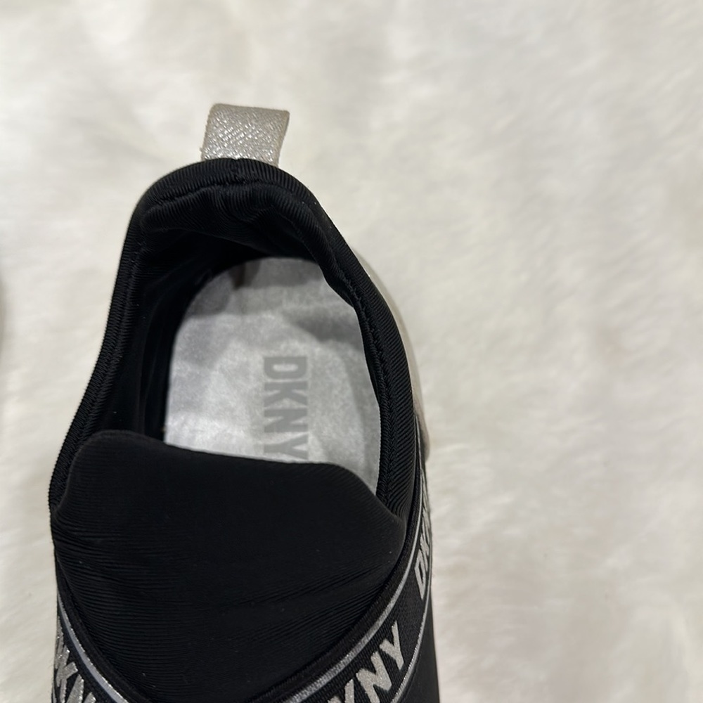 DKNY black slip on tennis shoe size 3 - Picture 4 of 17